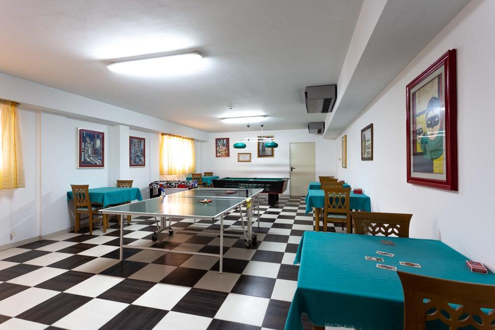Hotel Abruzzo Pineto Exterior photo